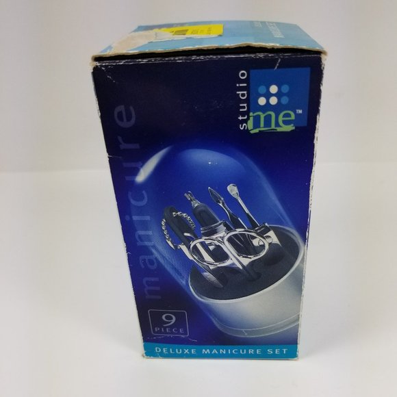 Studio Me 9 pc manicure set - Picture 1 of 6